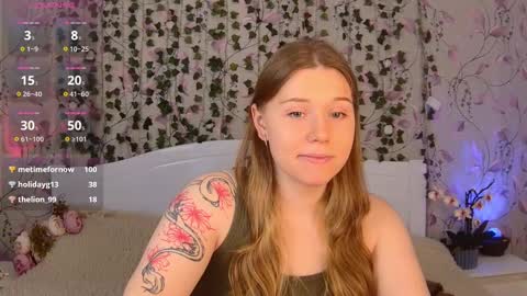 Chloe online show from March 11, 2025, 7:37 am