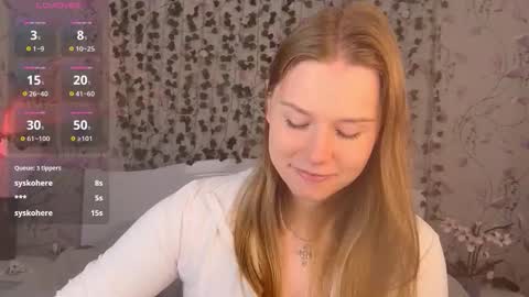 Chloe online show from September 26, 2025, 5:11 am