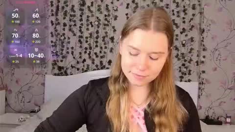 Chloe online show from October 21, 2025, 5:19 am