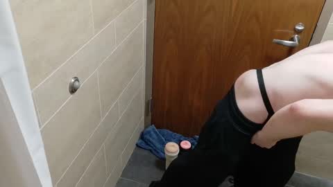 silentstroking online show from February 24, 2026, 1:14 am