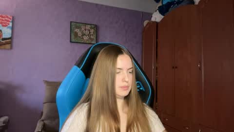 Erica online show from April 4, 2026, 10:02 am