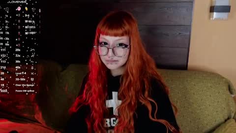 Mia online show from March 26, 2026, 10:48 pm