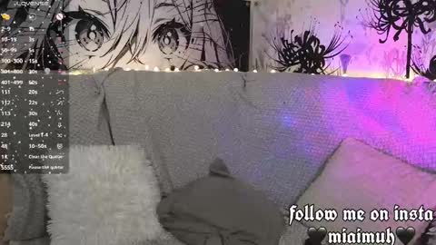 Mia online show from April 20, 2026, 4:43 pm