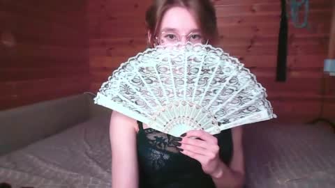 Snapshot of silvadevil chatting on May 2, 2026, 5:29 pm Kate online show from May 2, 2026, 5:29 pm