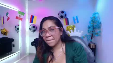 Snapshot of silvana_lane chatting on July 18, 2026, 7:39 pm Silvana online show from July 18, 2026, 7:39 pm