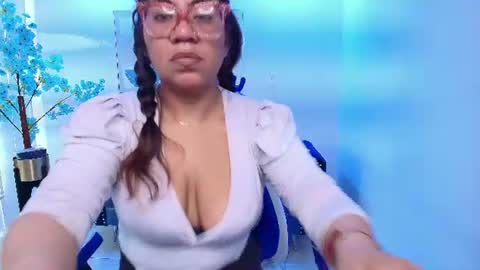 Snapshot of silvana_lane chatting on July 21, 2026, 7:05 pm Silvana online show from July 21, 2026, 7:05 pm