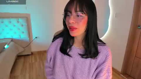 Snapshot of silvanna_moore chatting on July 1, 2026, 4:14 am Silvanna online show from July 1, 2026, 4:14 am