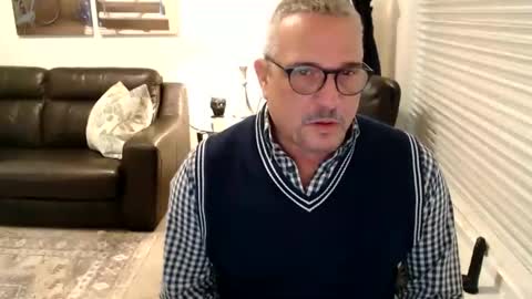 Snapshot of silveroli187 chatting on November 5, 2025, 2:50 pm silveroli187 online show from November 5, 2025, 2:50 pm