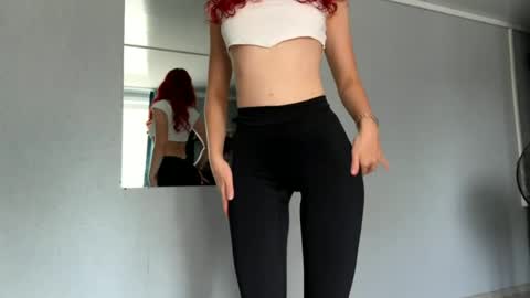 silvia998 online show from July 3, 2026, 7:37 am