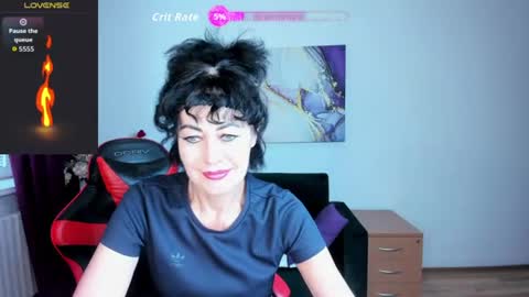 Snapshot of silvia_wallec chatting on June 17, 2026, 5:43 am Silvia Wallec online show from June 17, 2026, 5:43 am