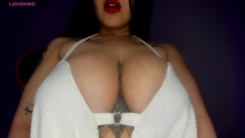 Snapshot of silviarichie_jade chatting on June 5, 2026, 9:20 pm silvia online show from June 5, 2026, 9:20 pm