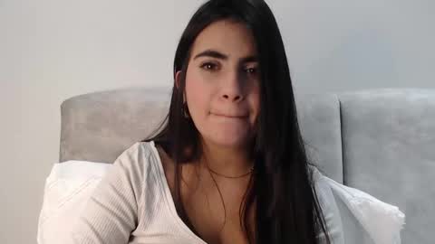 Silvie online show from October 29, 2025, 1:30 am