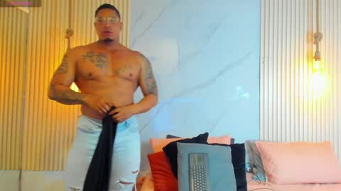 simeone_panda online show from January 28, 2025, 2:42 pm