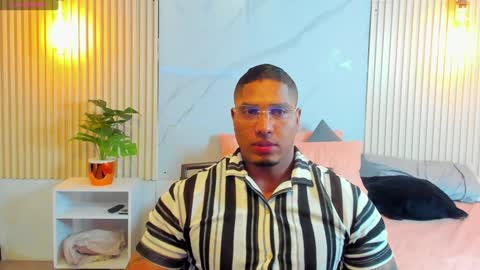 simeone_panda online show from February 2, 2025, 3:39 pm