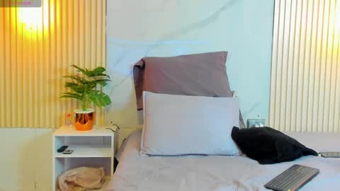 simeone_panda online show from February 12, 2025, 5:58 pm