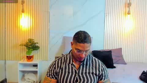 simeone_panda online show from February 24, 2025, 5:42 pm