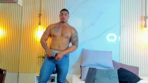 simeone_panda online show from February 26, 2025, 1:52 pm