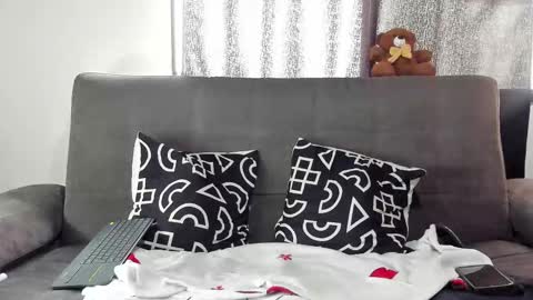 simeone_panda online show from September 16, 2025, 2:40 pm