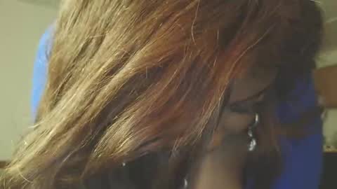 Snapshot of siminfox chatting on October 24, 2025, 1:24 am Simin Fox online show from October 24, 2025, 1:24 am