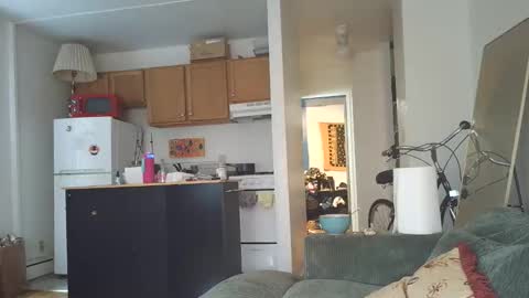 Snapshot of siminfox chatting on October 31, 2025, 7:48 pm Simin Fox online show from October 31, 2025, 7:48 pm