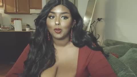 Snapshot of siminfox chatting on December 5, 2025, 4:21 am Simin Fox online show from December 5, 2025, 4:21 am