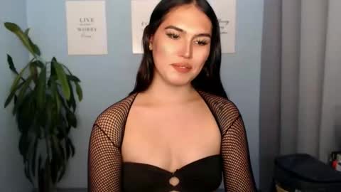 Snapshot of simisonova69 chatting on February 16, 2026, 2:35 pm Simi online show from February 16, 2026, 2:35 pm