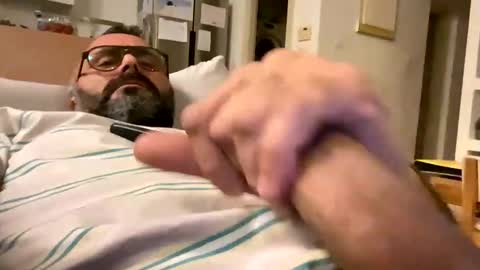 Snapshot of simon_bb chatting on December 20, 2025, 10:17 pm Si online show from December 20, 2025, 10:17 pm