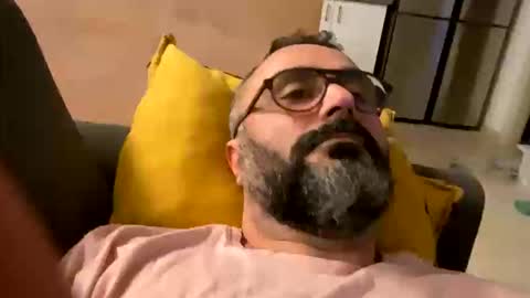 Snapshot of simon_bb chatting on February 6, 2026, 9:07 pm Si online show from February 6, 2026, 9:07 pm