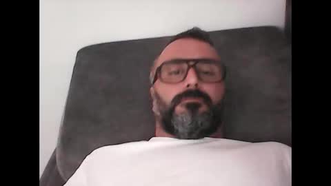 Snapshot of simon_bb chatting on May 21, 2026, 10:00 am Si online show from May 21, 2026, 10:00 am