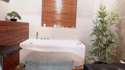 Snapshot of simon_durand chatting on February 2, 2025, 3:43 am simon_durand online show from February 2, 2025, 3:43 am