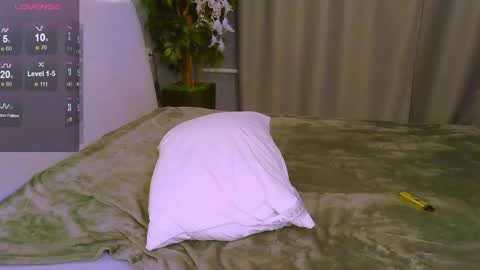 Simona online show from February 5, 2025, 1:00 pm