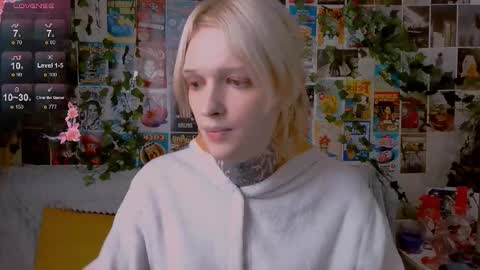 Simona online show from September 28, 2025, 9:09 pm