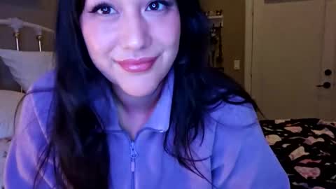 simonesighren online show from October 21, 2025, 4:24 am