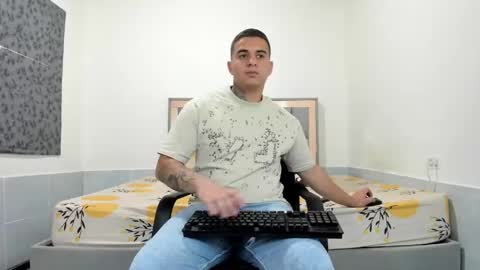 SIMON KELER online show from May 16, 2026, 12:18 am