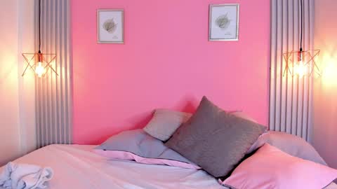  Simon  online show from December 18, 2024, 10:02 pm