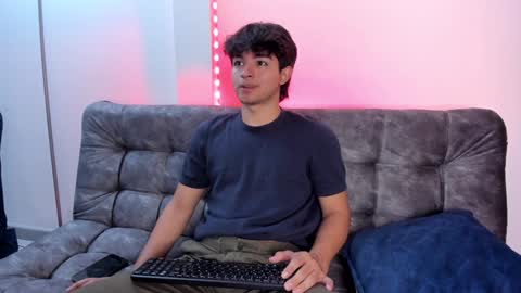  Simon  online show from December 27, 2024, 10:05 pm