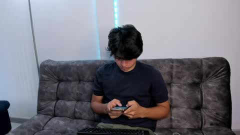  Simon  online show from January 20, 2025, 1:32 pm