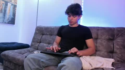  Simon  online show from January 27, 2025, 4:22 pm