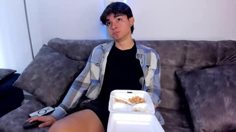  Simon  online show from February 12, 2025, 2:43 pm