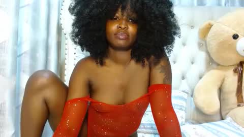 simply_eve1 online show from October 28, 2025, 1:53 am