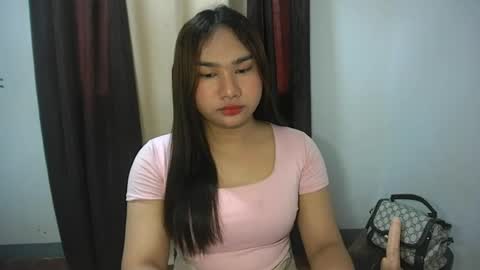 Snapshot of simply_francine chatting on July 10, 2026, 1:21 am simply francine online show from July 10, 2026, 1:21 am