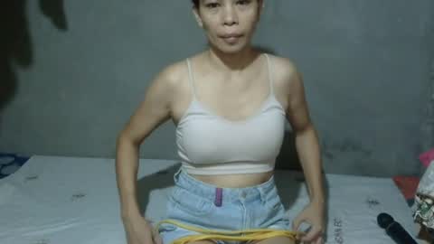 mia online show from June 19, 2026, 11:52 pm
