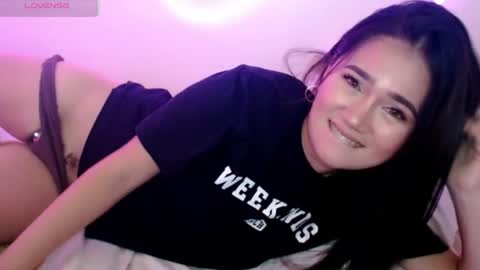 Snapshot of simplykhate chatting on July 2, 2026, 3:23 am Adrianna Fowler online show from July 2, 2026, 3:23 am