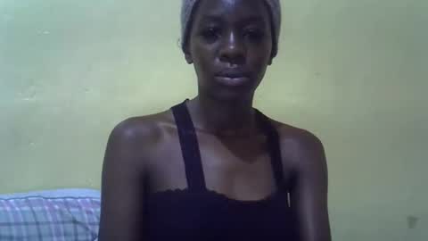 simplyloy33 online show from April 17, 2026, 7:00 am