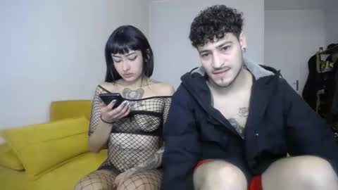 Sofi wed. - sat. 11am - 11 pm and Santi with Sofi sun.. - tue. 11 am - 5 pm  europe online show from November 21, 2025, 10:14 am