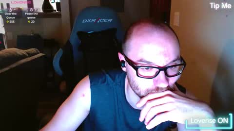 Husky Dad online show from November 28, 2025, 4:26 am