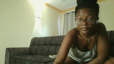 Snapshot of sinful_shadow chatting on July 29, 2026, 2:26 pm sinful_shadow online show from July 29, 2026, 2:26 pm