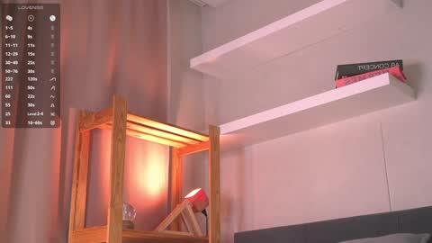   online show from November 23, 2025, 5:40 am