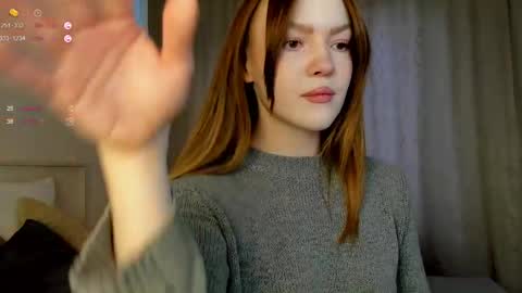 Snapshot of sinfulsmile_ chatting on April 6, 2026, 4:46 am Ivy online show from April 6, 2026, 4:46 am