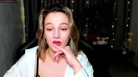 Sinty Noria online show from February 25, 2025, 1:20 am